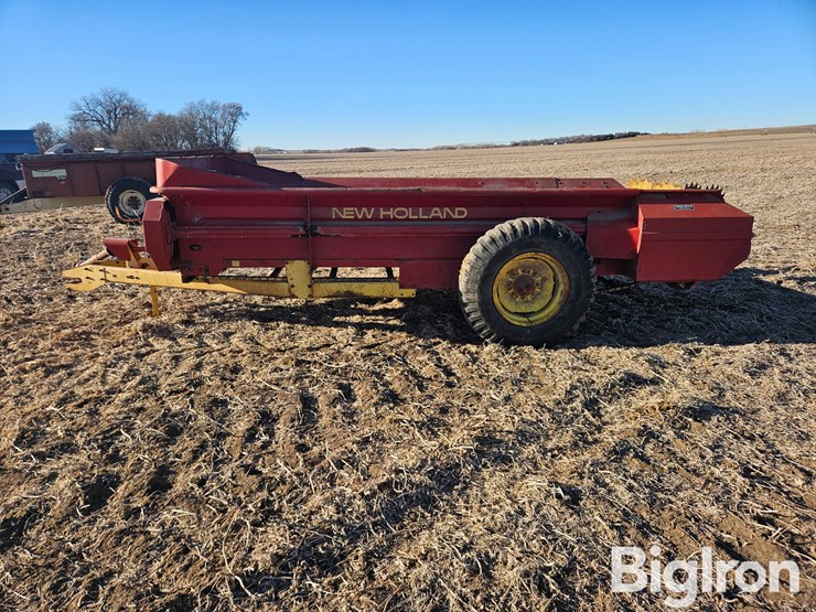 new-holland-519-image-8