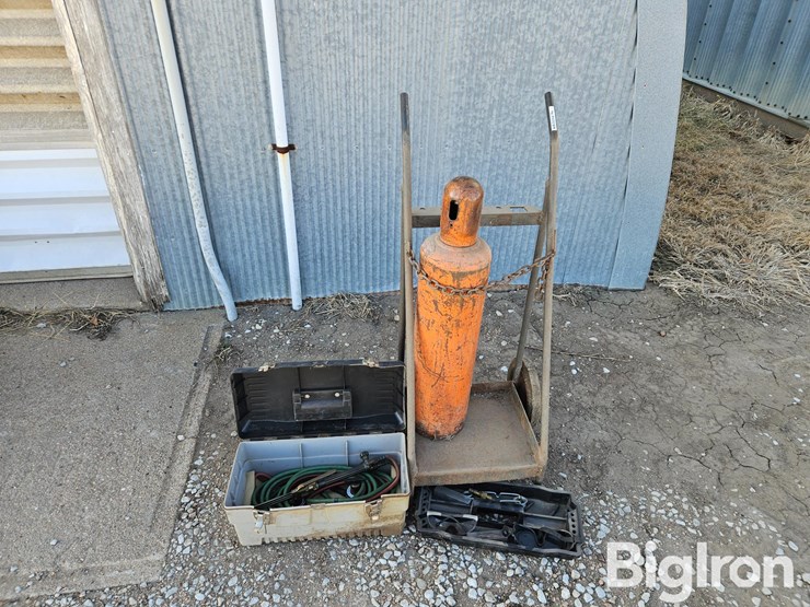 torch-tanks,-hose-&-regulators-image-1