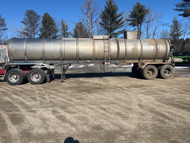 #4861-•-manure-tanker-image-2