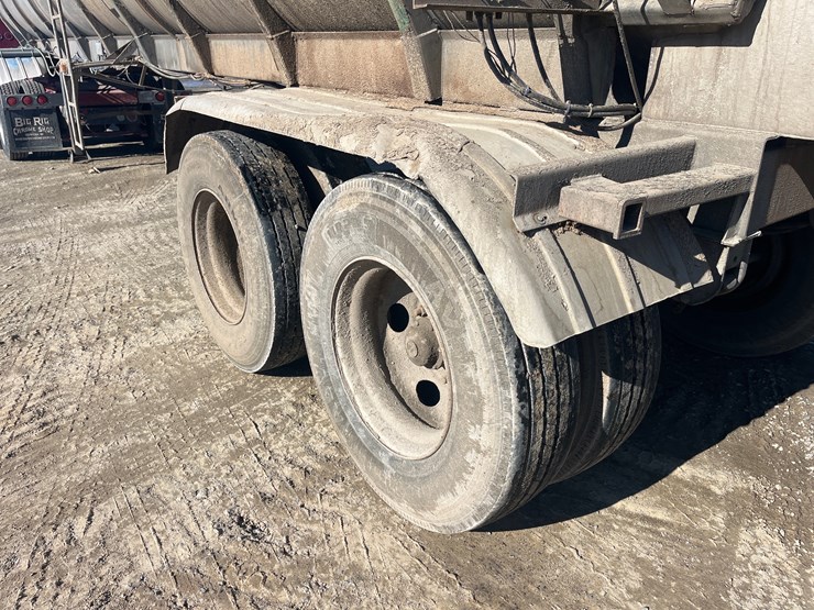 #4861-•-manure-tanker-image-15