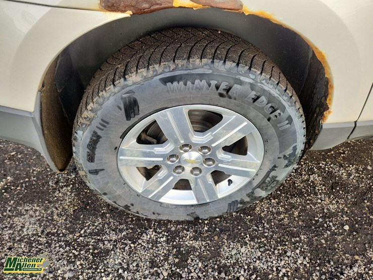 2011-chevrolet-traverse-image-12