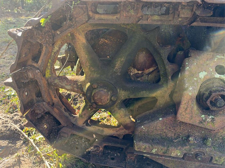 caterpillar-2-ton-image-33