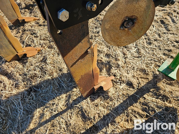 2016-john-deere-2100-image-15