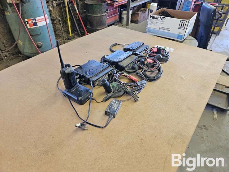 motorola-business-band-radios-image-6