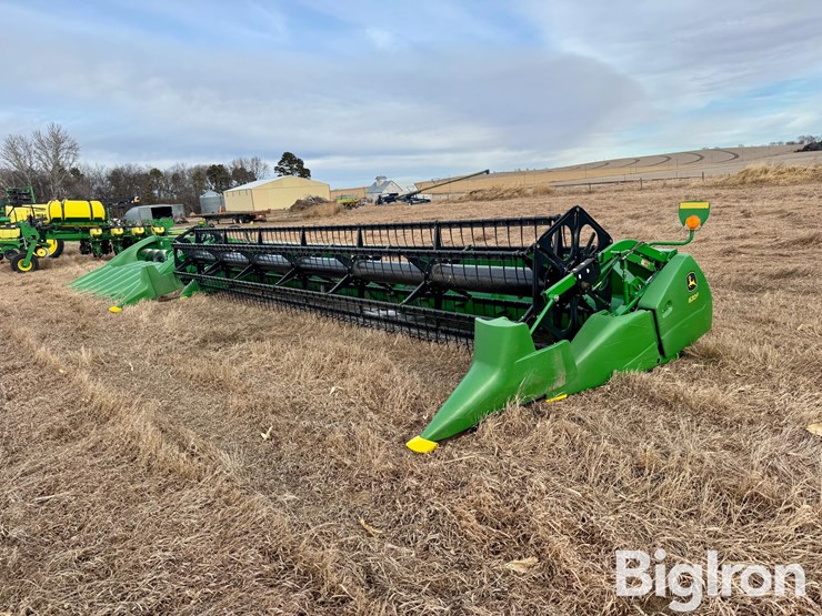 2014-john-deere-630f-image-1