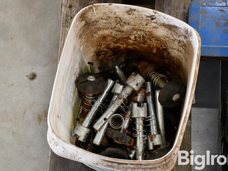 pallet-of-farm-support-image-9