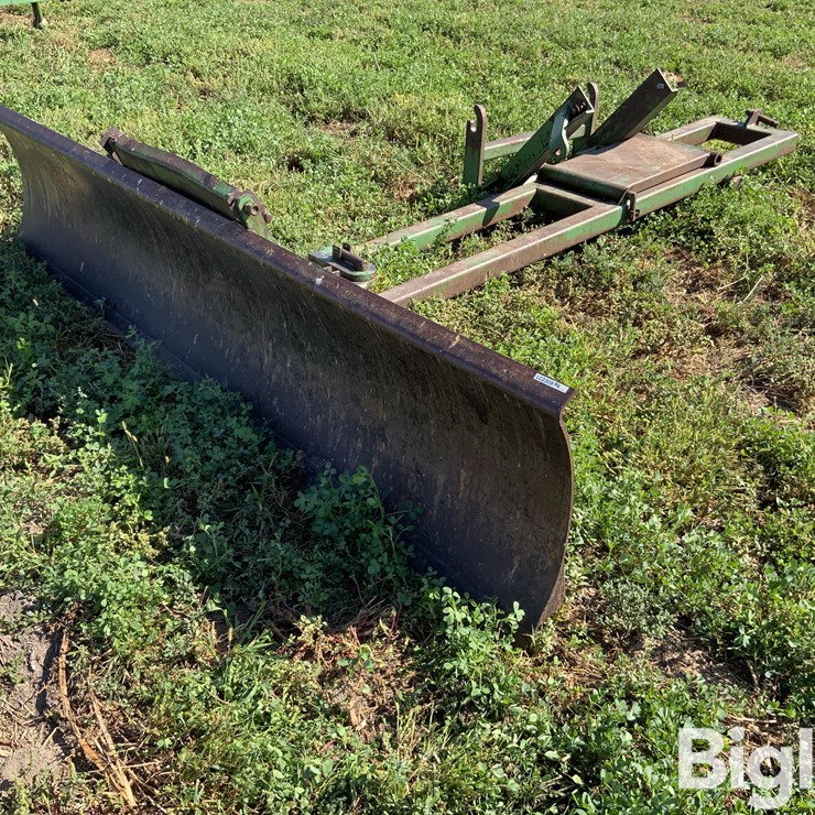 Otter Belly Mount Blade