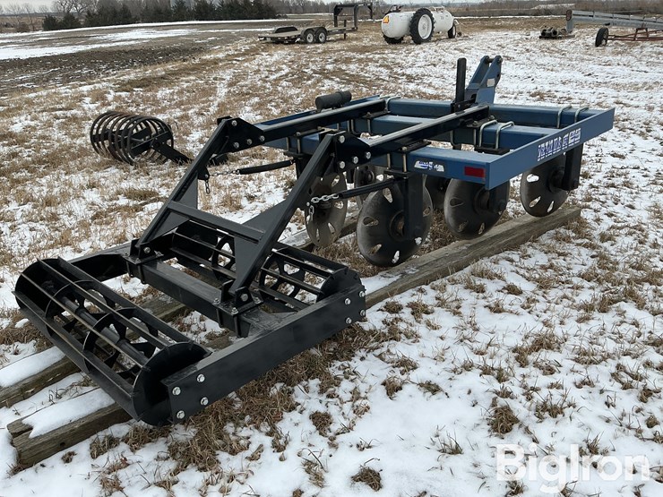 blu-jet-track-closer-image-5