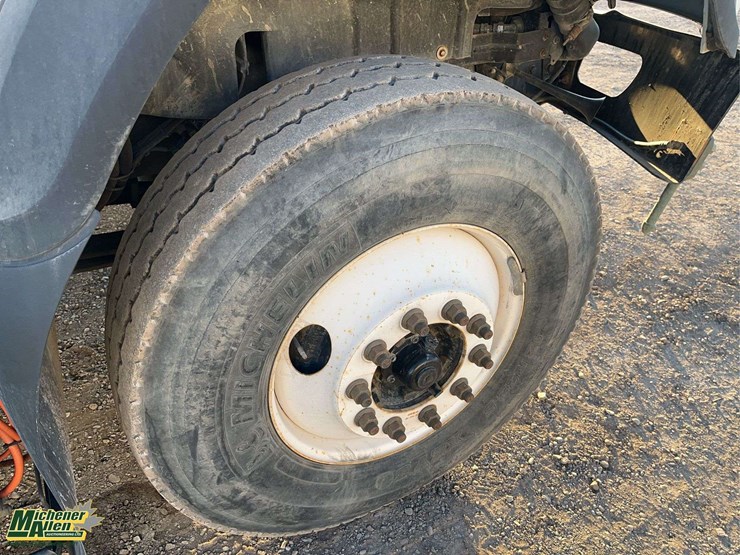 2013-international-workstar-7400-image-13