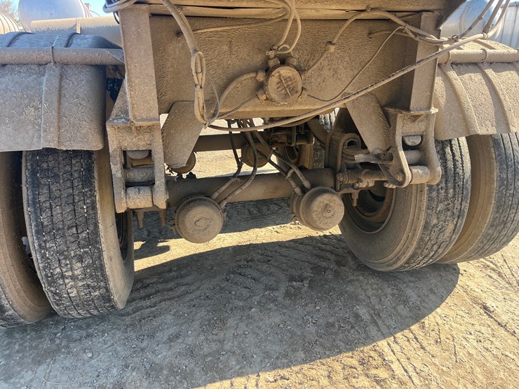 #4860-•-bar-bel-manufacturing-103-sm-manure-tanker-image-9