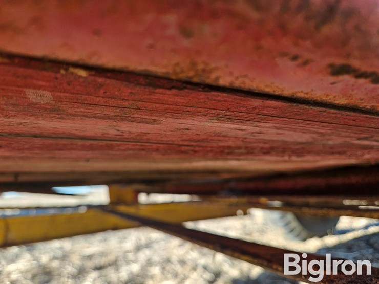 new-holland-519-image-9