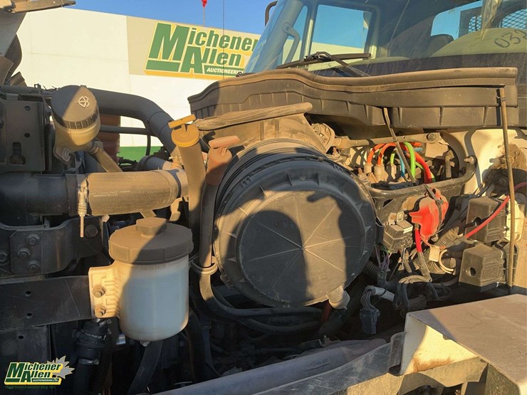 2013-international-workstar-7400-image-25