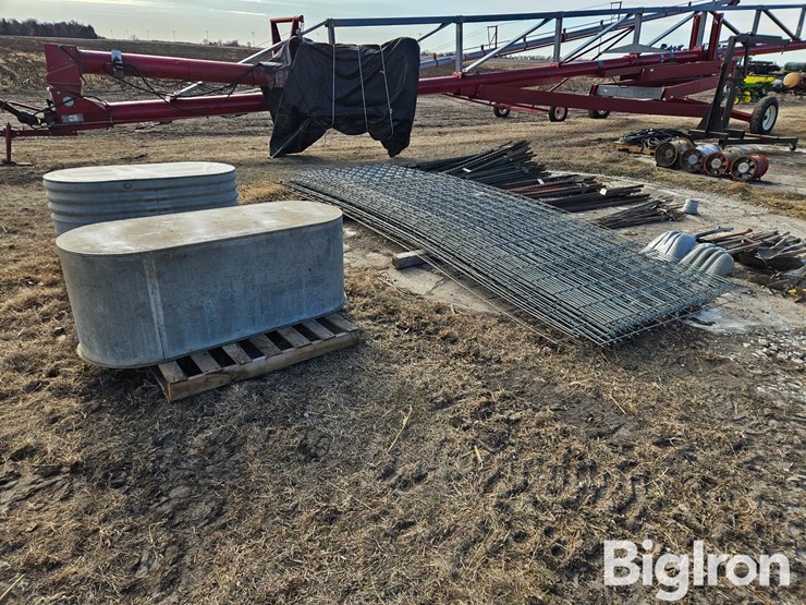 mesh-livestock-panels,-t-posts-&-fencing/livestock-items-image-4