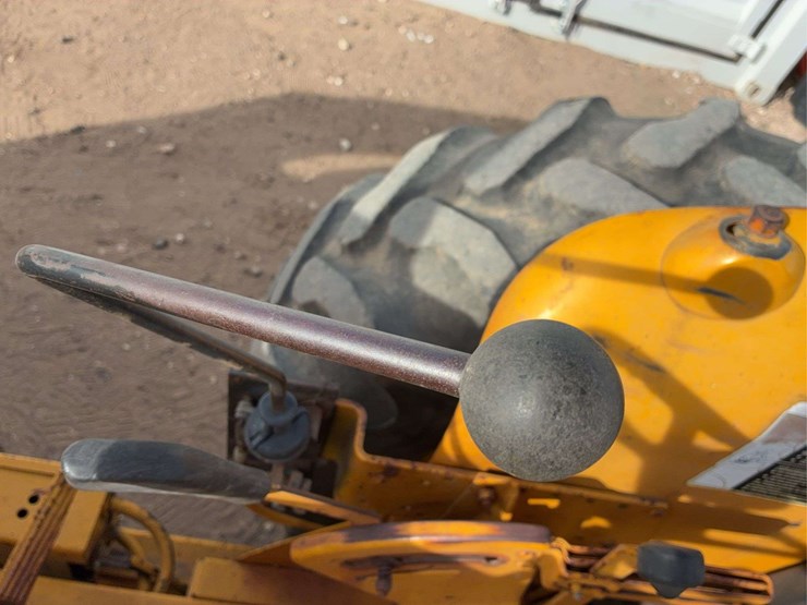 john-deere-2155-image-16