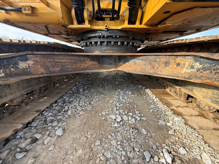 caterpillar-323fl-image-57