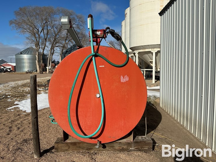 1000-gallon-fuel-tank-w/pump-image-2