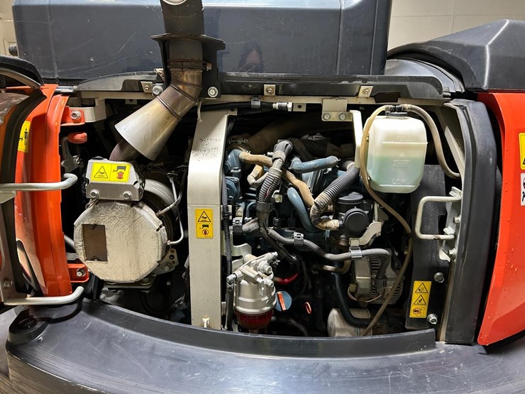 2021-kubota-kx057-4-image-15