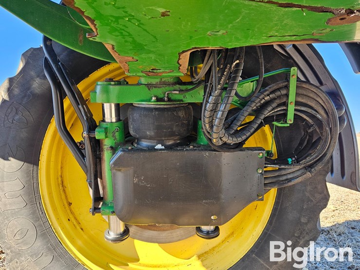 2014-john-deere-r4045-image-16
