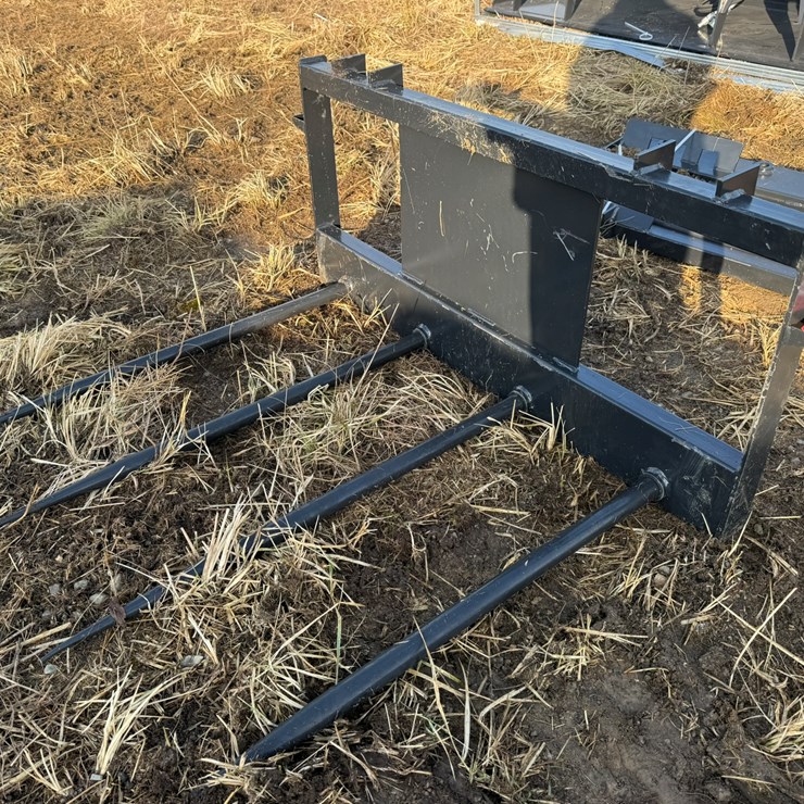 #2833 • Unused 4 Tine 36“ Bale Spear Attachment