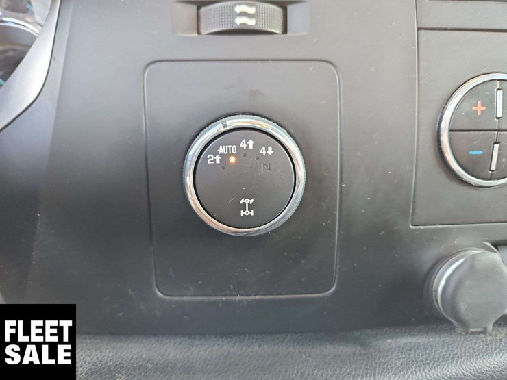 2013-chevrolet-silverado-1500-lt-image-27