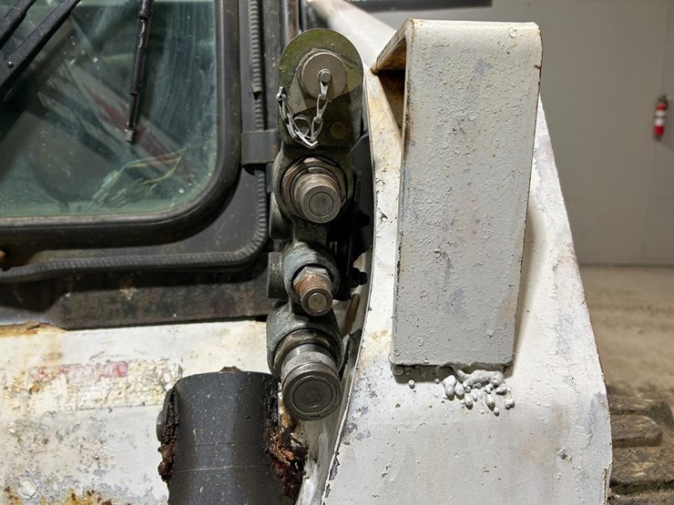 bobcat-a300-image-11