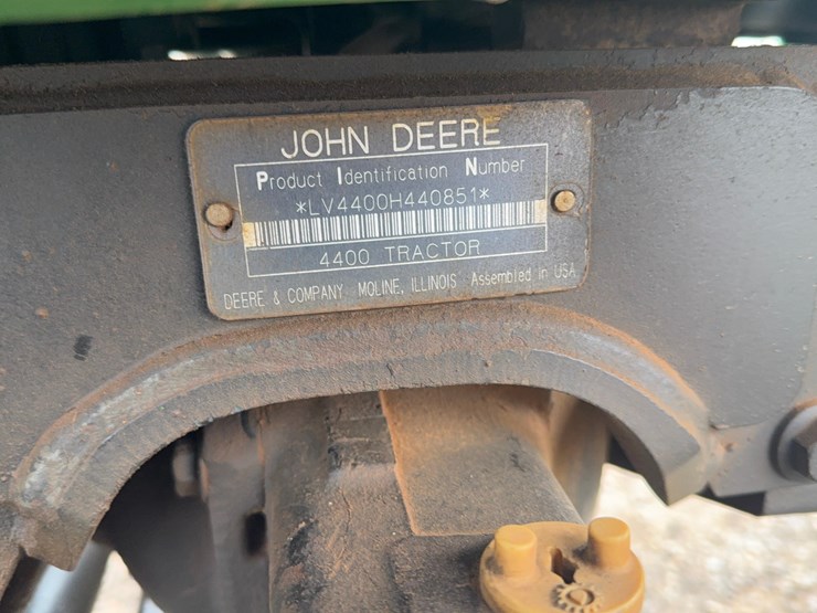 john-deere-4400-image-32