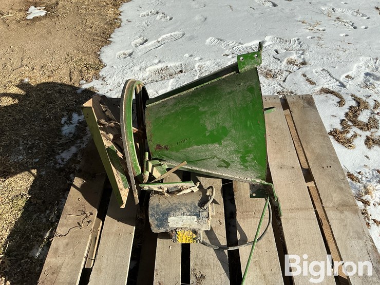 spreadway-grain-spreader-image-4