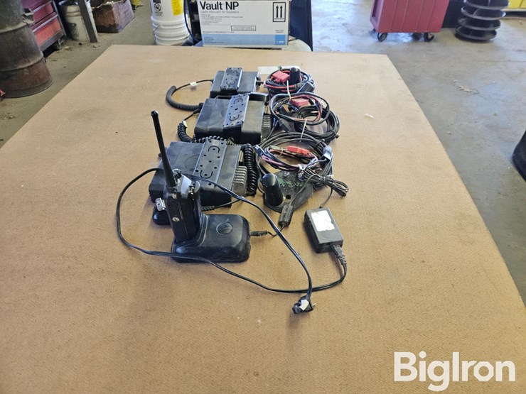 motorola-business-band-radios-image-7