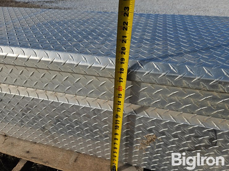 aluminum-pickup-box-toolbox-image-13