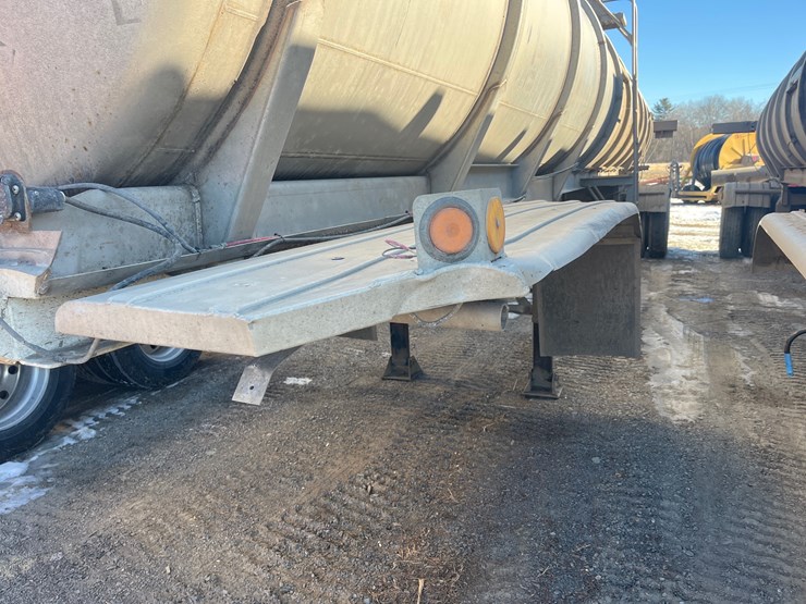 #4860-•-bar-bel-manufacturing-103-sm-manure-tanker-image-17