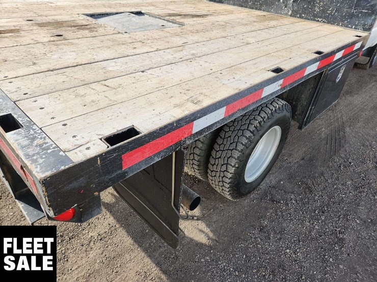 2006-gmc-sierra-3500-image-42