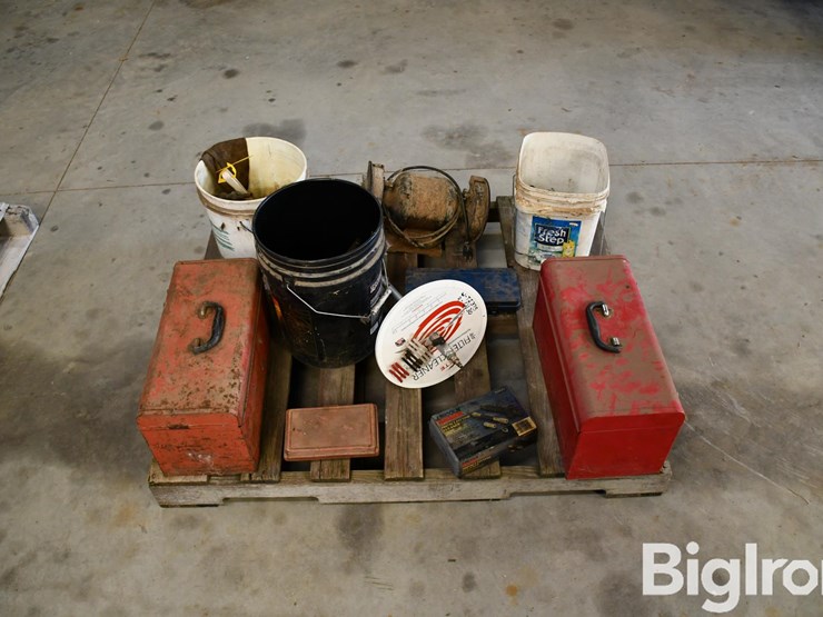 pallet-of-farm-support-image-4