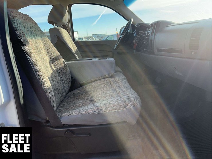 2013-gmc-sierra-2500hd-image-18