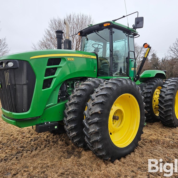 2009 JOHN DEERE 9230