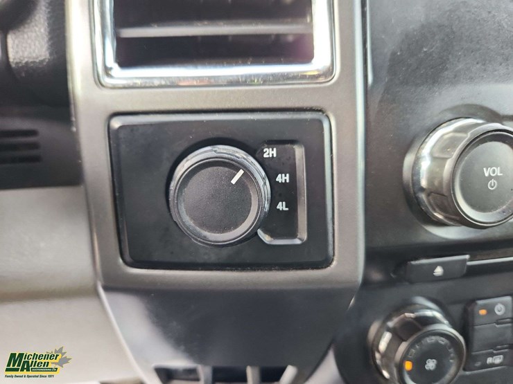 2015-ford-f150-xlt-image-21