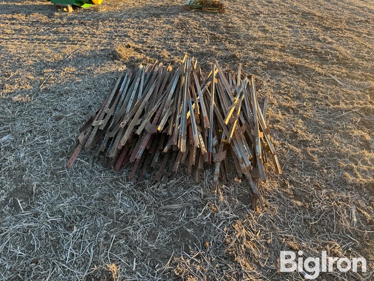 steel-t-posts-image-4