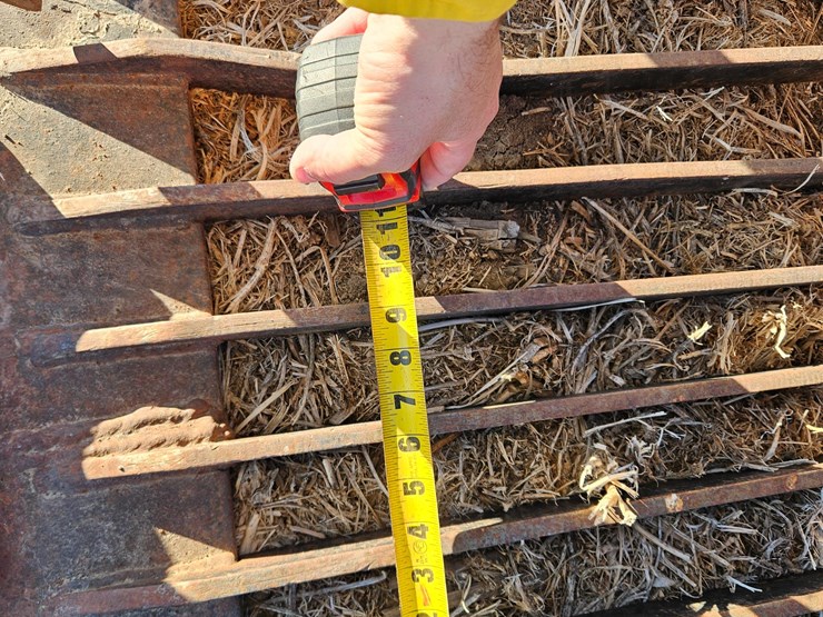 piranha-hd-dual-grapple-rock/-bruck-grapple-skid-steer-attachment-image-14