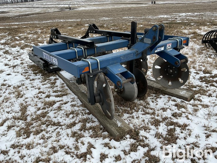 blu-jet-track-closer-image-3