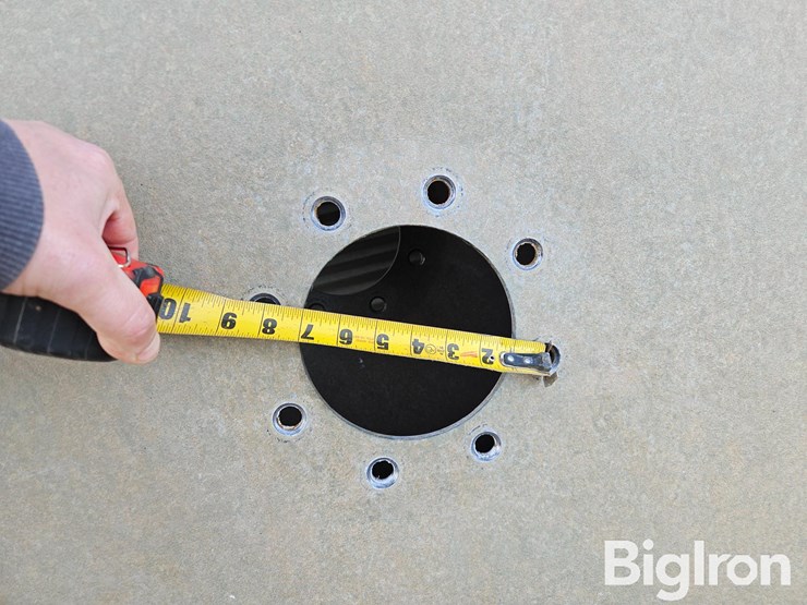 lindsay-nftrax-airless-pivot-tires-image-8