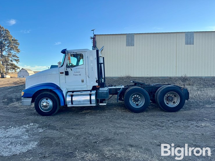 2006-international-9400i-t/a-truck-tractor-image-8