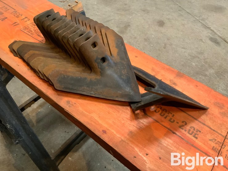 john-deere-cultivator-sweeps-image-3