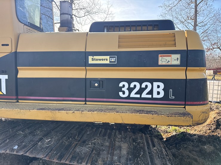 caterpillar-322-image-25