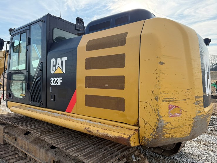caterpillar-323fl-image-50