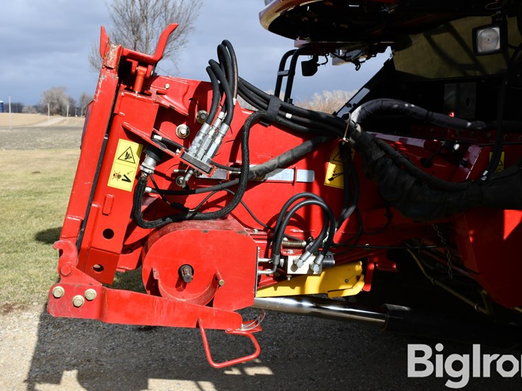 2014-case-ih-6130-image-15