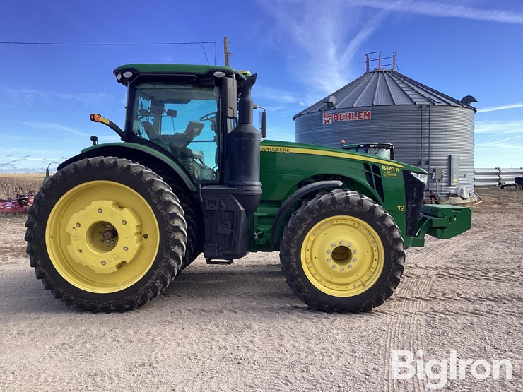 2020-john-deere-8370r-image-4