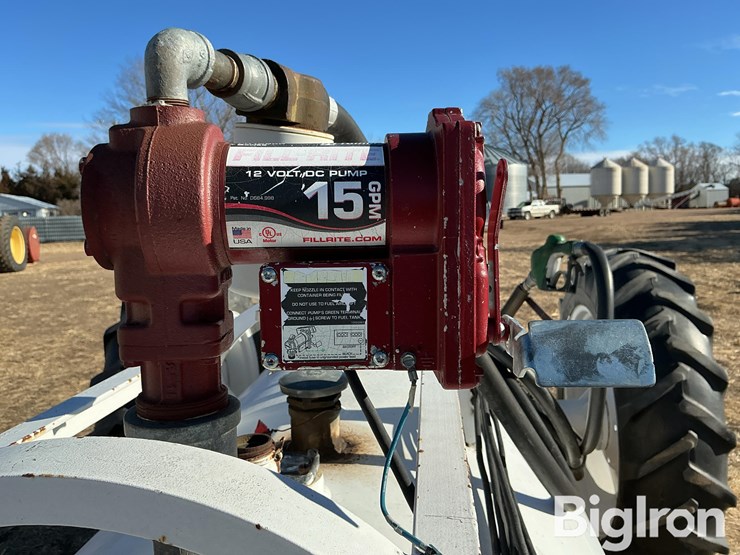 s/a-1,000-gallon-fuel-trailer-image-13