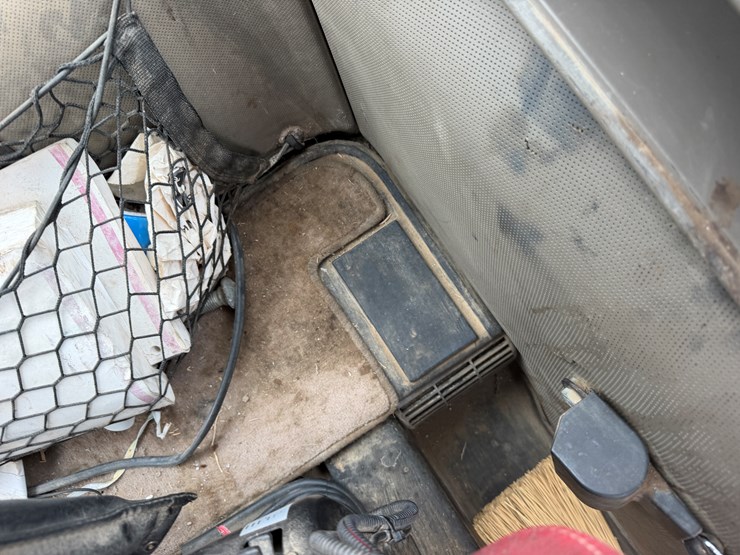 case-ih-235-image-76