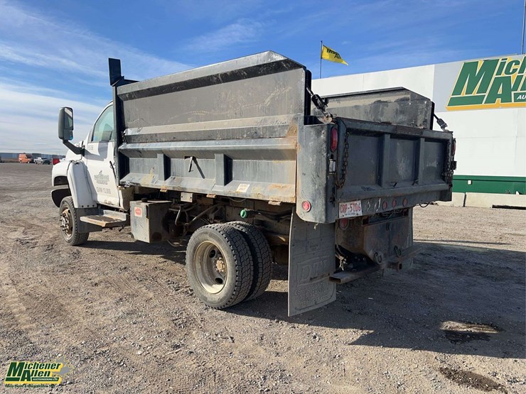 2006-gmc-topkick-c5500-image-3