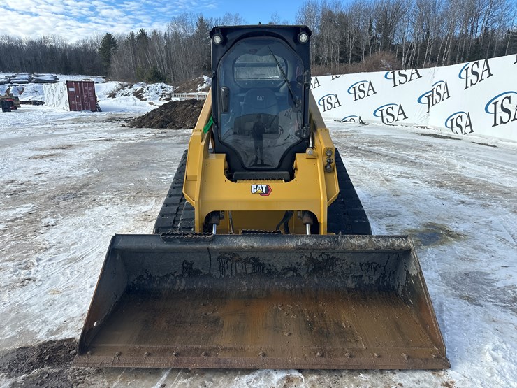 2021-caterpillar-299d3-image-8