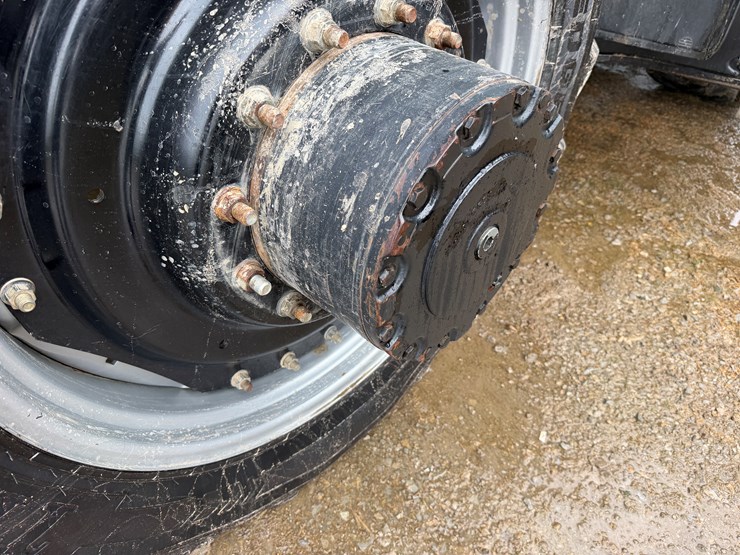 case-ih-235-image-27